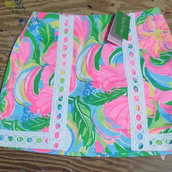 Lilly Pulitzer Colorful Floral Pansy Skort NWT 2